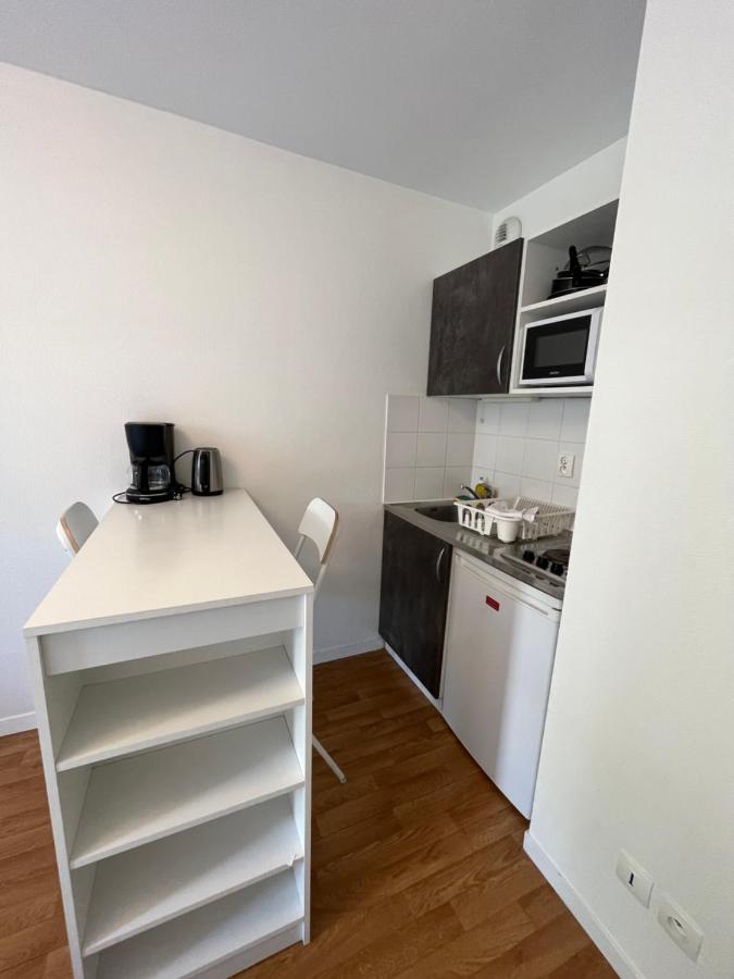 Acajou, Studio Avec Terrasse Et Parking Prive Caen Exterior foto
